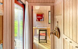 Five Bedroom Lovely Home In Vejby - 5