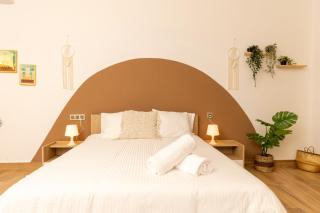 Cozy 2 BR Medina Central - Cathedral View - 4