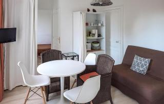 One Bedroom Awesome Apartment In Carnac - 8