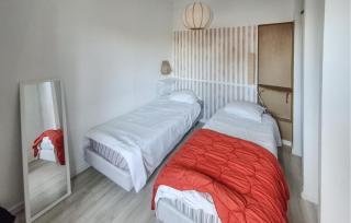 One Bedroom Awesome Apartment In Carnac - 5