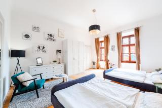 Huge 4 Rooms Charles Bridge Apartment - 0