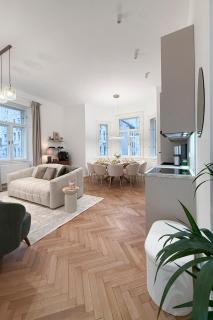 Bel Étage - 4BR Superior Family-Suite with AC - City Centre - 7