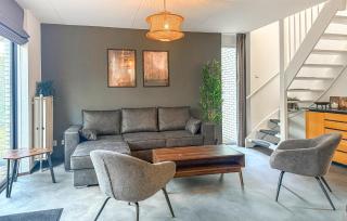 Three Bedroom Nice Home In Hoeven - 3