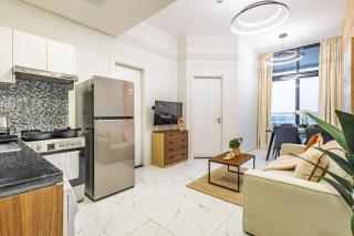 Fully Furnished 1 BDR in Masdar City - 5 min to Airport - 10 min to Yas Mall, Ferrari World, Sea World - 5