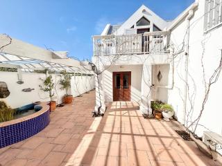 Kumbaya Beach House and Loft Cottage - 8