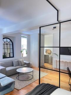 Tara, Art deco chic, Elizabeth Bay - 9