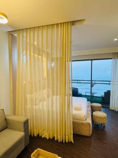 The Beige Haven 30th Floor Supernova Studio - 3