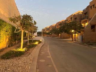 Luxury Chalet in Mountain View 2 , El-Sokhna with Sea View , Pool View and Garden View Families Only "Heated Pool" - 8