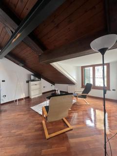 Francis Apartment - 1