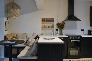 Boho Boutique Hideaway - 2