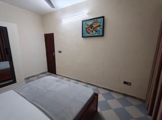 Executive Queen Size Room In Cotonou Benin - 6