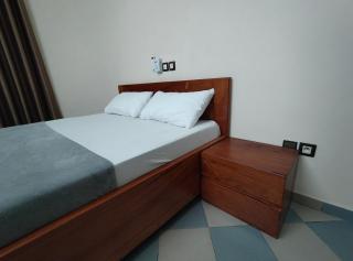 Executive Queen Size Room In Cotonou Benin - 4