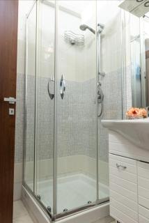 Intero appartamento rinnovato - 8