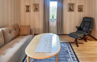 1 Bedroom Amazing Apartment In Hultsfred - 8