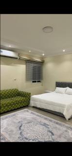 Large apartment in Obhur - 0