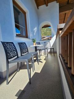 Apart Simple Living - 2