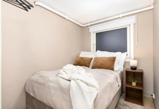 Super Central Modern 2BR , Newly Renovated - 4