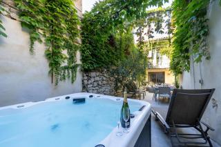 Le Patio Carreterie - Maison chaleureuse avec Jacuzzi Extérieur Privatif - Primée pour sa déco - Avignon - 9
