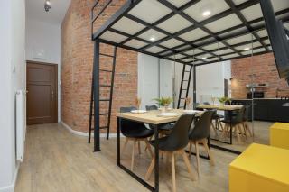Stylish Apartment with Mezzanine, next to Metro Station by Noclegi Renters - 4