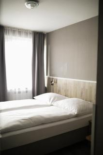 SkyLine Hotel Hannover - 9