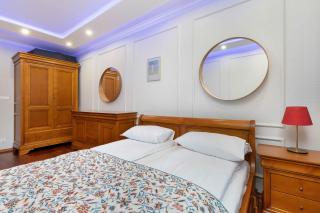 Stylish Family Apartment with Parking and 2 Balcony by Noclegi Renters - 9