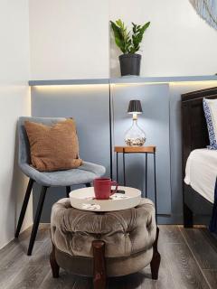 Coastal Themed Condo Near Malls, Airport & Downtown - 7