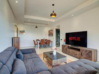 Ocean View Apartment with Balcony Anza - 0