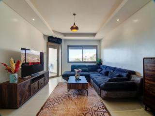 Ocean View Apartment with Balcony Anza - 1