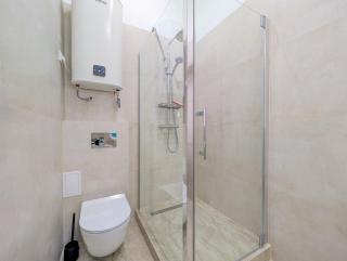 Rynek Wrocław Studio with Balcony by BookingHost - 7