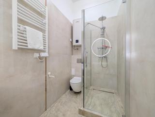 Rynek Wrocław Studio with Balcony by BookingHost - 5