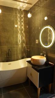 Khách Sạn Hoa Vinh - Thủ Đức - 5