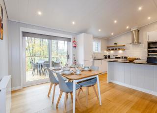 Elton Furze Retreats - 2