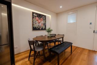 The Fulham Hideaway Modern Newtown Retreat - 1