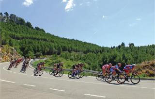 2 Bedroom Lovely Apartment In Veliko Brdo - 9