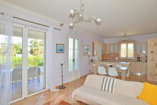 Tzitzi Pistachio Villa - 5