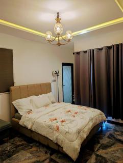 The 8 Luxury Apartments - 3