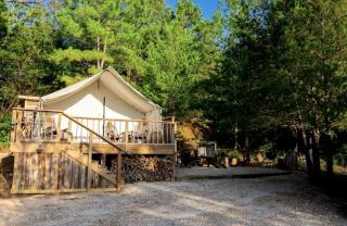 Luxury Safari Tent with Outdoor Clawfoot Tub and Firepit, Near Honey Grove, Texas - 0