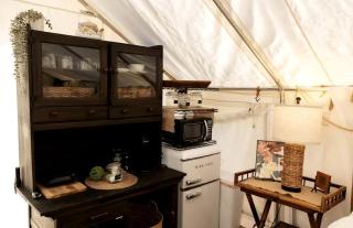 Luxury Safari Tent with Outdoor Clawfoot Tub and Firepit, Near Honey Grove, Texas - 8