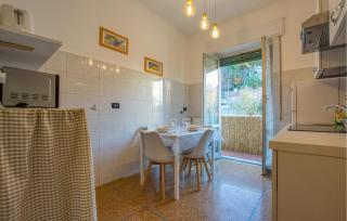 2 Bedroom Awesome Apartment In Genova - 5