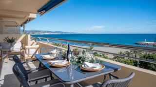 VACATION MARBELLA I Puerto Banus Sea Front, Best View, 24-7 Security, Pool - 8