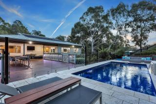 Luxury Resort Retreat with Pool, Tennis & Alfresco - 8