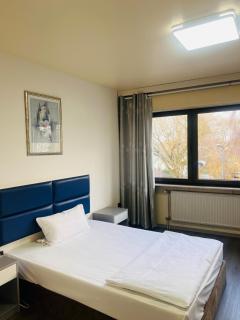 Hotel Am Flughafen - Köln - 8