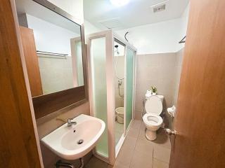 Urban Suite Staycation with Netflix - 7