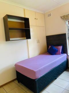 12 Prior Accommodation - Pinetown - 4
