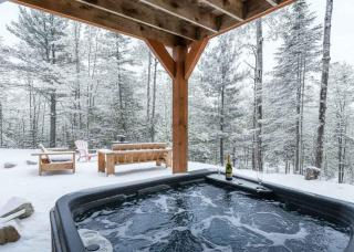 Spa & Game Room - Le Chic Rustique - 9