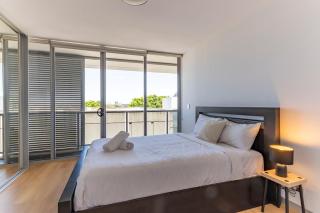 A1 Alexandria Charm Walk to Woolworth Metro - 4