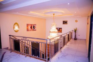 Floxy square Apartments - 3