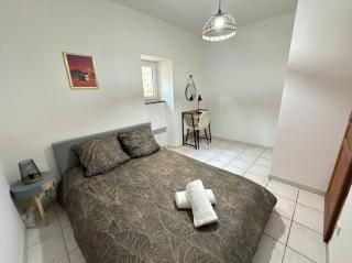 La Halte des Pierrus - 2