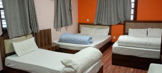 Shree Radha Krishna Hotel - 0