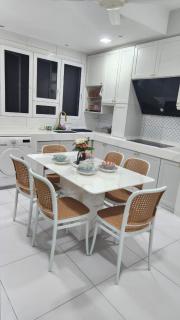 Bukit Jalil Homestay 3R with karaoke - 6